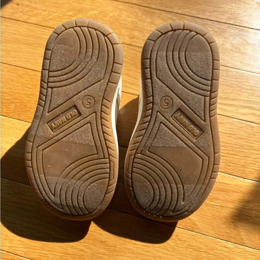 Old Navy Toddler Slide On Sneakers Size 5